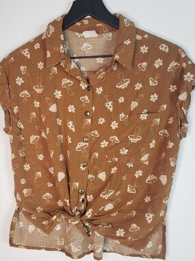 No Boundaries Juniors Tie Front Camp Shirt L 11-13 Mushroom Print